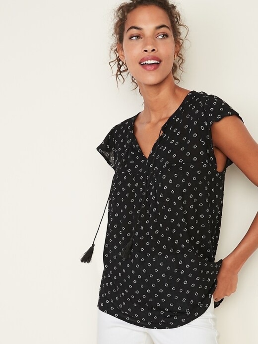 Old Navy Black Printed V-Neck Cap-Sleeve Camisole with Tassel Tie